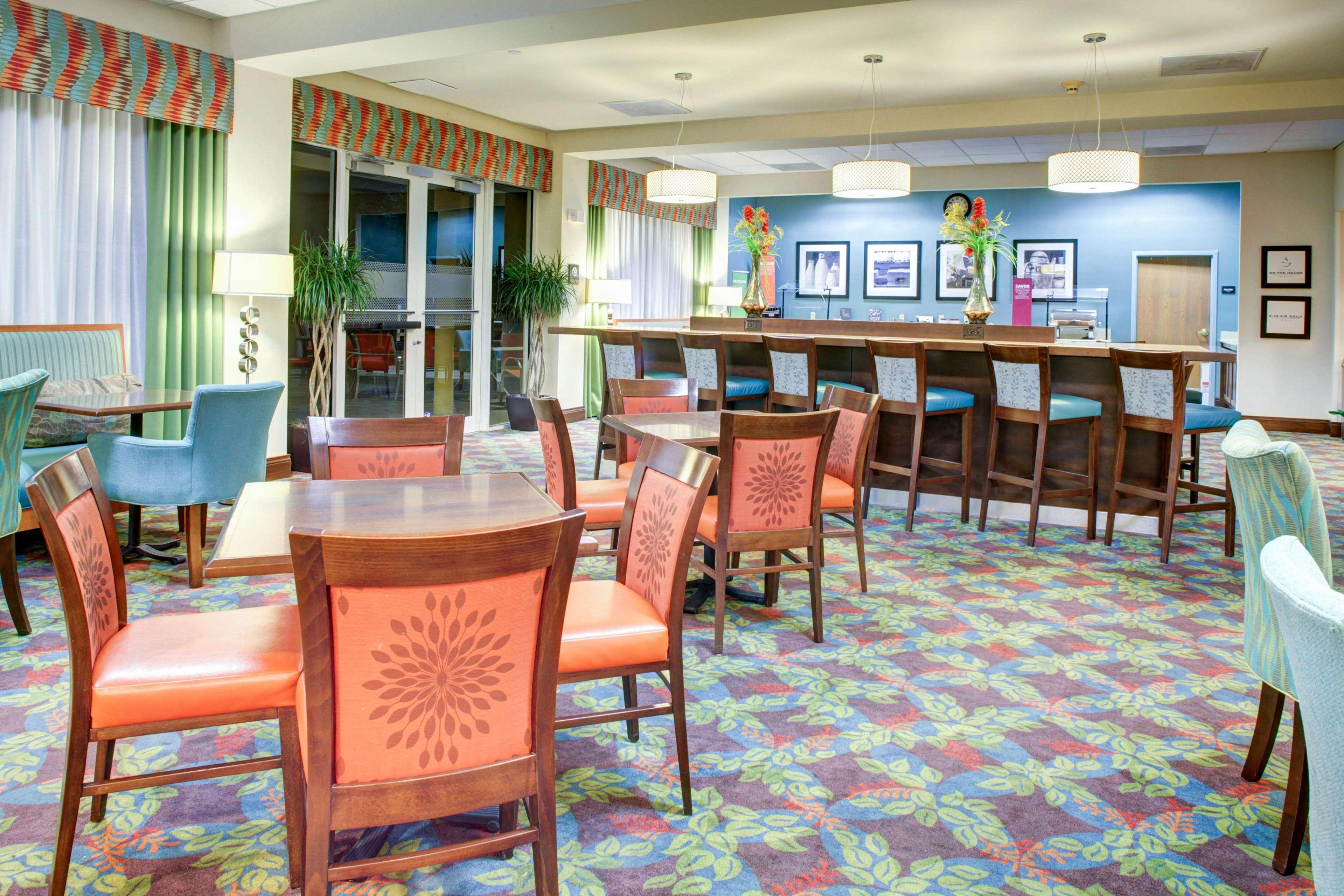 Hampton Inn Пемброук Пайнс Екстериор снимка