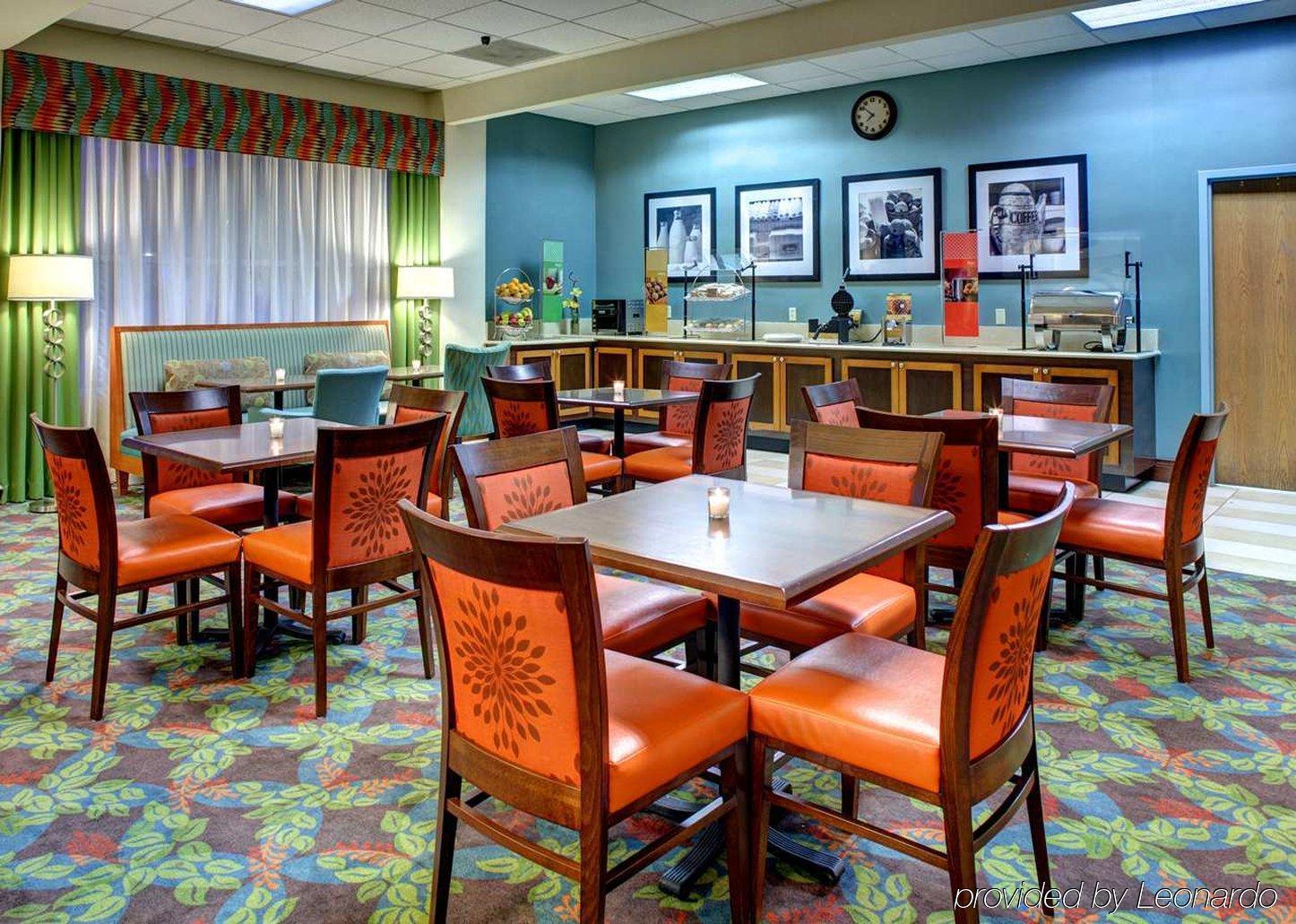 Hampton Inn Пемброук Пайнс Екстериор снимка